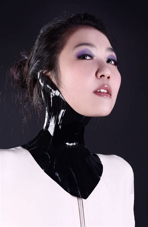 latex posture collar